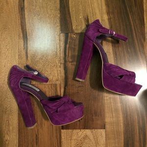 ❤️ Steve Madden Platform Heels